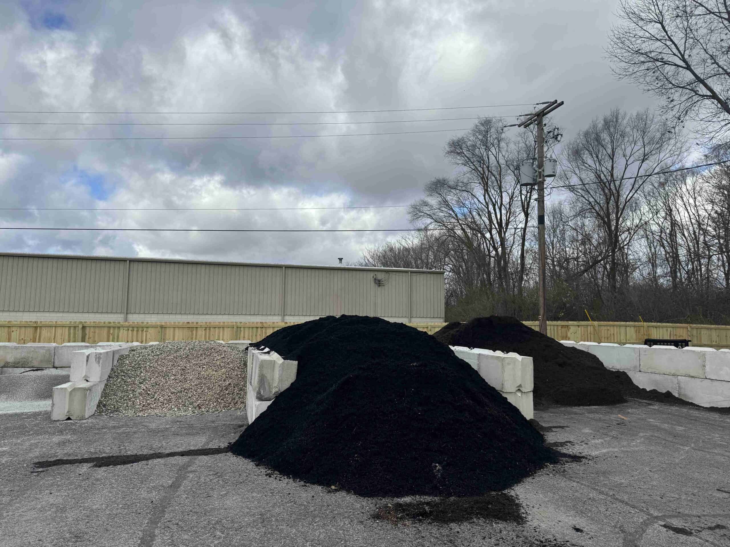 Use mulching to enhance your lawn and landscaping