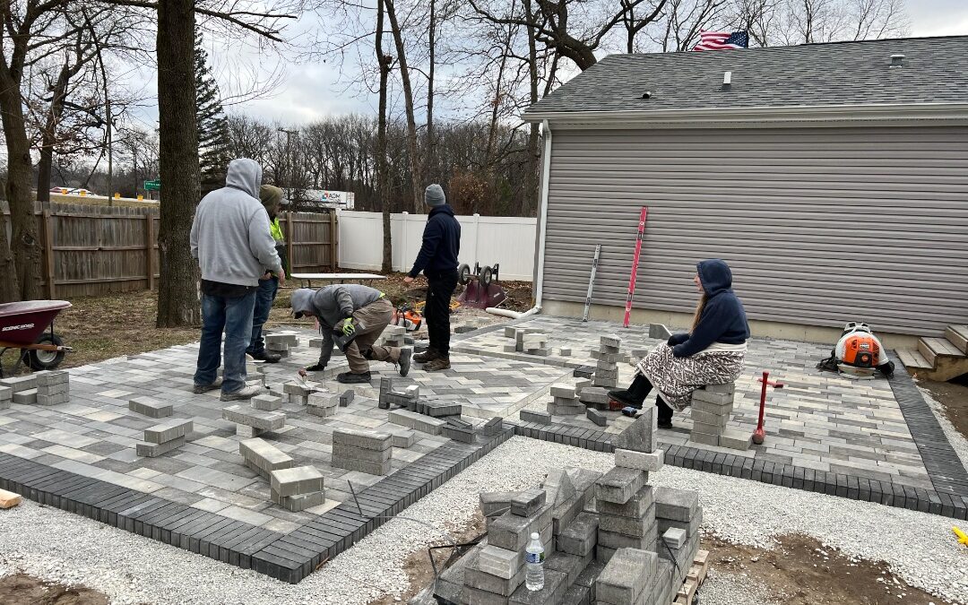 Pavers or Basic Concrete for Your Landscape? Why Pavers Are the Better Choice